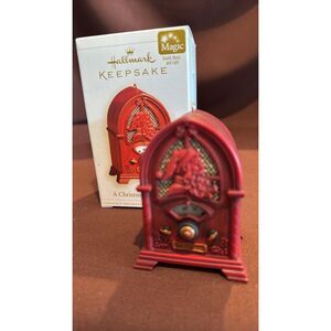 Hallmark Keepsake 2006 A Christmas Broadcast Magic Radio Ornament Magic Works